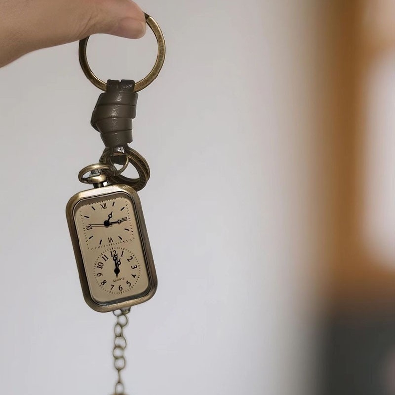 Kapesni sat s privjeskom — Dvostruki brojčanik, kvarcni mehanizam Seagull Z618 — Pravokutno kućište od cinkove legure