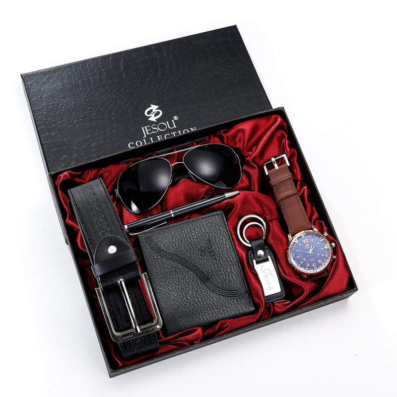 6-dijelni boutique poklon paket: naočale, kaiš, novčanik, privjesak za ključeve, kvarcni sat s velikim brojčanikom, kemijska olovka — pogon: kvarc, marka Pearl, kućište od legure, remen od umjetne kože, kopča s iglom