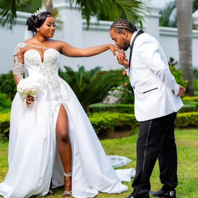 Rochie de mireasă - tren lung, talie înaltă, mâneci lungi, fustă lungă - poliester 70-80%