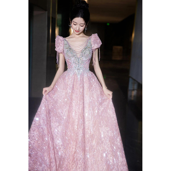 Rochie de banchet, talie înaltă, fără mâneci, lungă — toamnă 2025