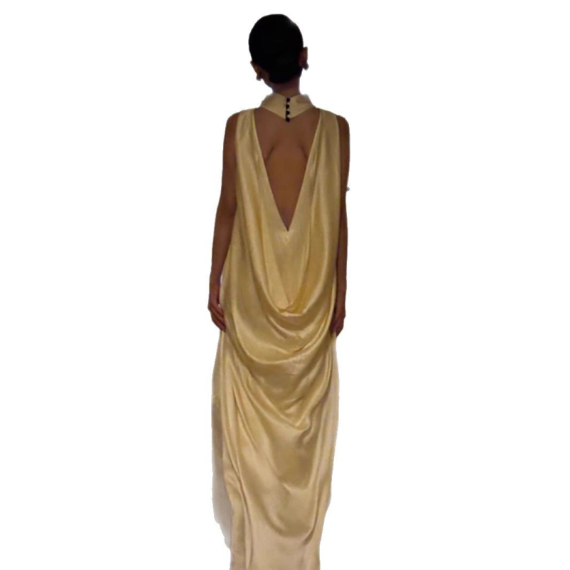 Francia stílusú halter-nyakú selyem menyasszonyi ruha, A-vonal, magas derék, ujjatlan