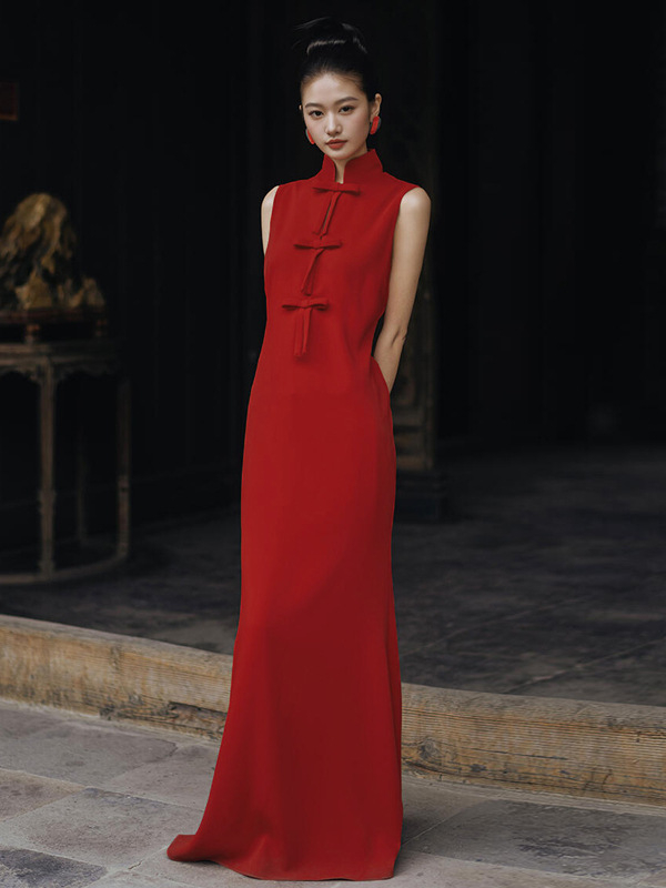 Rochie de seară din amestec acetat-poliester (50-70% din fiecare fibră), talie înaltă, guler în formă de U și dreptunghiular, croială A