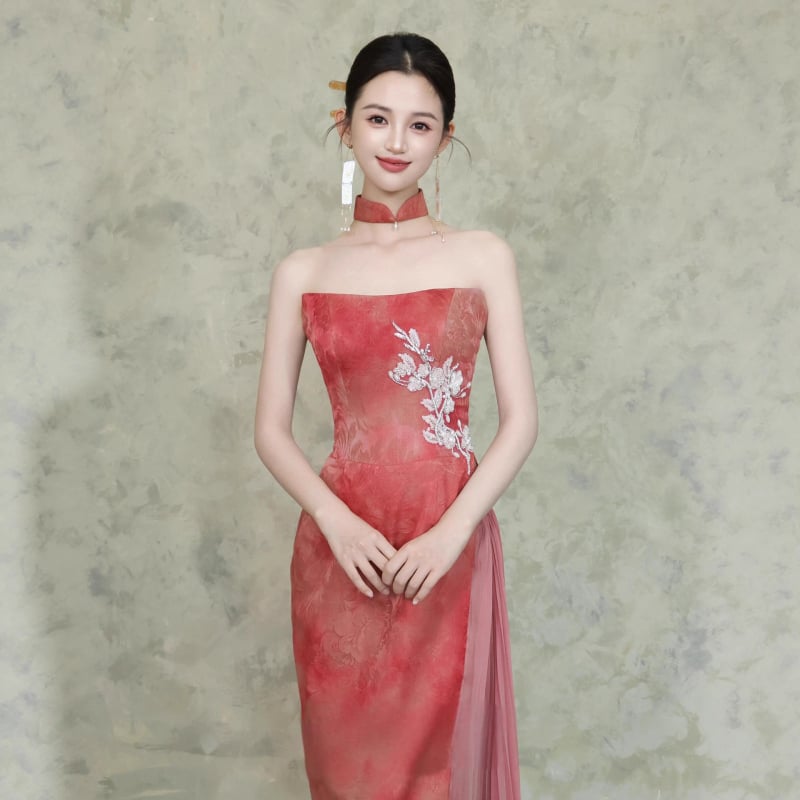 Rochie de seară/formală cu decolteu tip chest-wrap, fără mâneci, talie medie, stil etnic trib