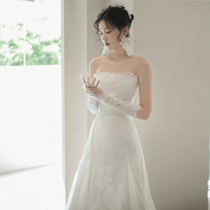 Vjenčana haljina bez naramenica, čipka, A-linije siluete, duga haljina, visok struk