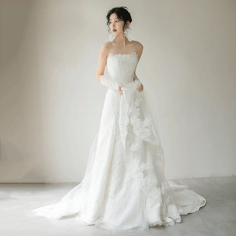 Vjenčana haljina bez naramenica, čipka, A-linije siluete, duga haljina, visok struk