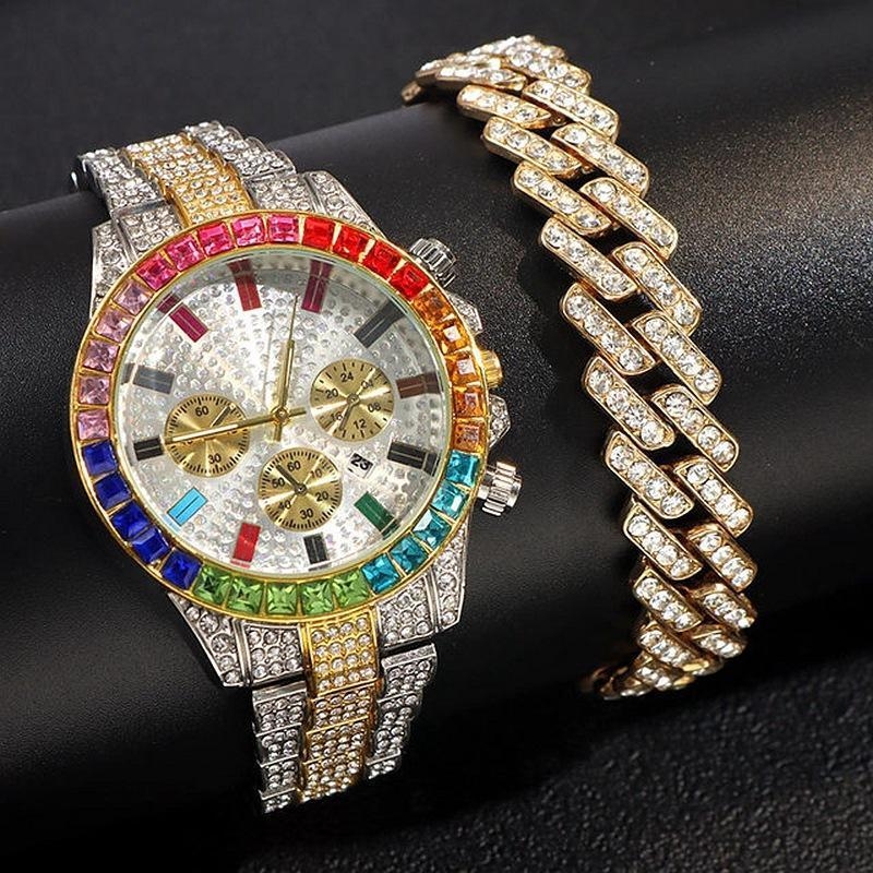 Ceas quartz cu calendar, accente de diamante colorate, carcasă și brățară din aliaj, decor cu trei cadrane