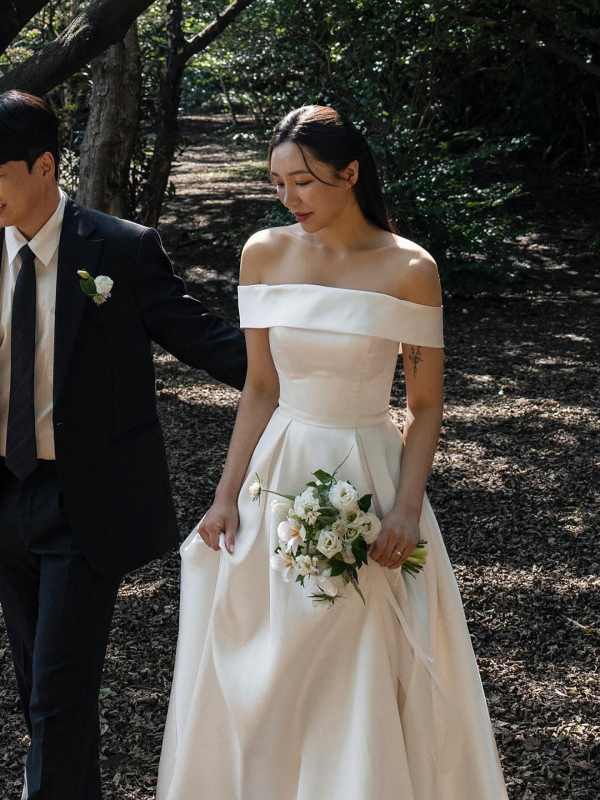 Vjenčana haljina s jednim ramenom, tutu suknja, poliester-spandex smjesa, bez rukava, duga suknja