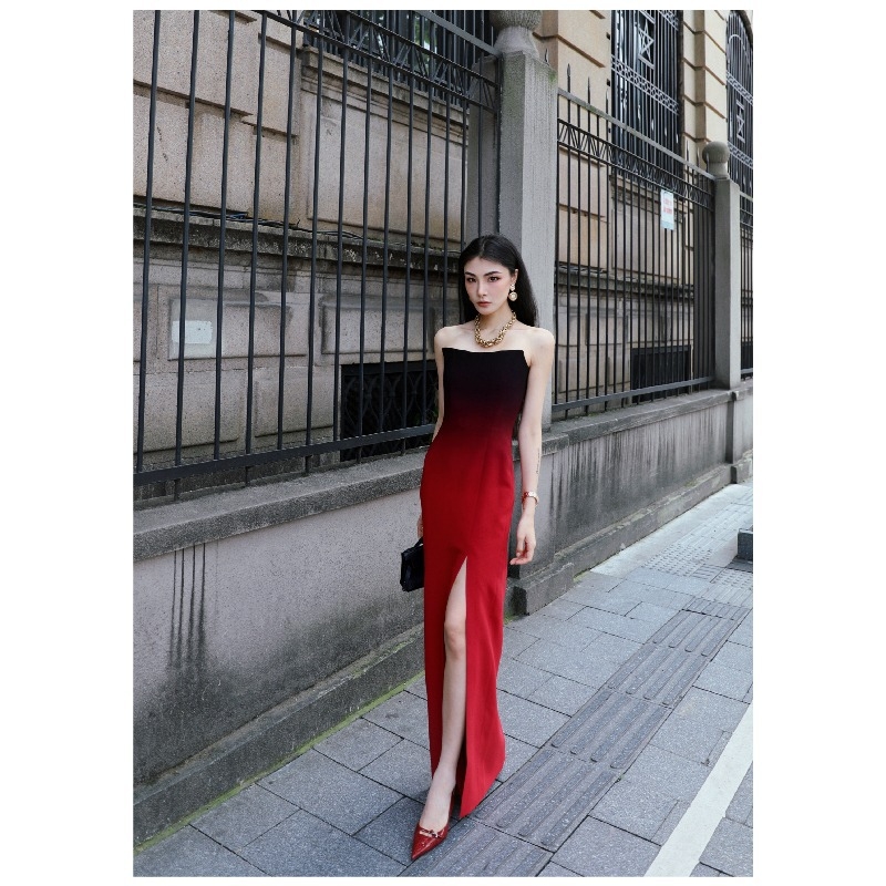 Večernja haljina bez naramenica, visok struk, silueta princeze, duga haljina, materijal poliester-spandeks.