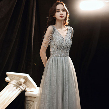 Házigazdai estélyi ruha bojtokkal – niche luxus, elegáns bankett ruha koszorúslányok számára (Anyag: Chenille; Fő anyag összetétel: Spandex; Szezon: 2025 tavasz; Fő anyag tartalom: kevesebb mint 30%; Korcsoport: felnőttek; Nem: nő)