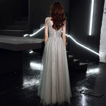 Házigazdai estélyi ruha bojtokkal – niche luxus, elegáns bankett ruha koszorúslányok számára (Anyag: Chenille; Fő anyag összetétel: Spandex; Szezon: 2025 tavasz; Fő anyag tartalom: kevesebb mint 30%; Korcsoport: felnőttek; Nem: nő)