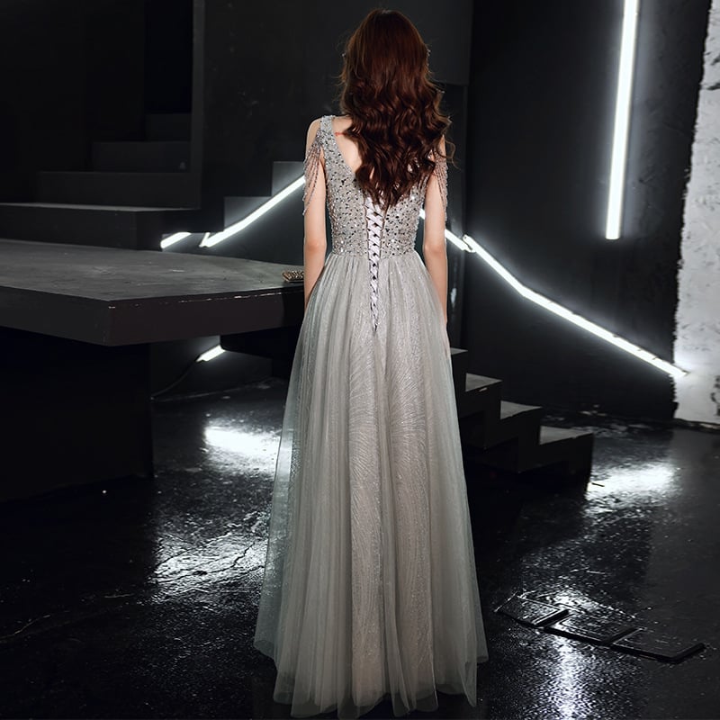 Házigazdai estélyi ruha bojtokkal – niche luxus, elegáns bankett ruha koszorúslányok számára (Anyag: Chenille; Fő anyag összetétel: Spandex; Szezon: 2025 tavasz; Fő anyag tartalom: kevesebb mint 30%; Korcsoport: felnőttek; Nem: nő)