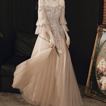Rochie formală pentru domnișoare de onoare, decolteu pe un umăr, lungă, croială slim, talie înaltă, mâneci scurte, poliester, stil fabulos de zână