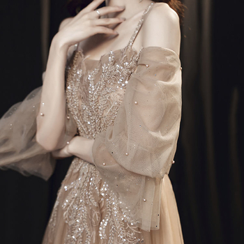 Rochie formală pentru domnișoare de onoare, decolteu pe un umăr, lungă, croială slim, talie înaltă, mâneci scurte, poliester, stil fabulos de zână