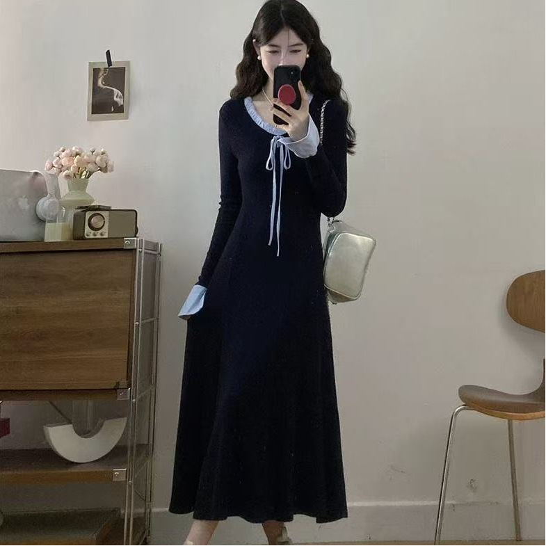 Poliészter kötött ruha masni részlettel, kerek nyakú, hosszú ujjú, midi hossz, A-vonalú sziluett, patchwork stílus és kínai stílus, őszi 2025 kollekció