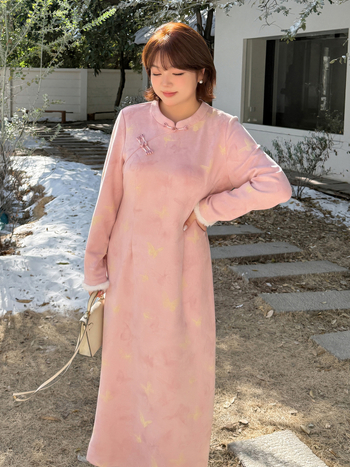 Inno Plus-Size Ružičasta Velur Cheongsam Haljina, Zimski Elegantni Kineski Stil 433914