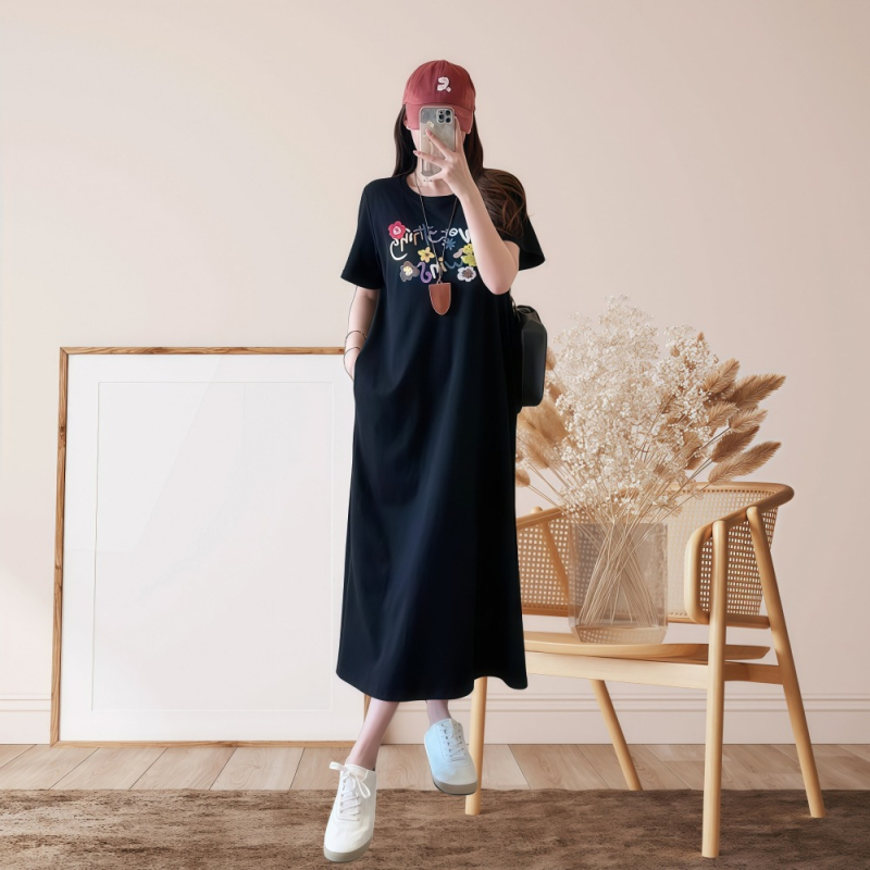 Plus-size rochie-T-shirt din bumbac 100%, lungă până la genunchi, croială dreaptă, broderie, guler rotund