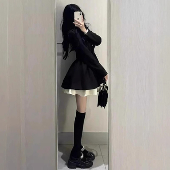 Rochie din poliester, uni, croială A-line scurtă, guler polo, maneci lungi