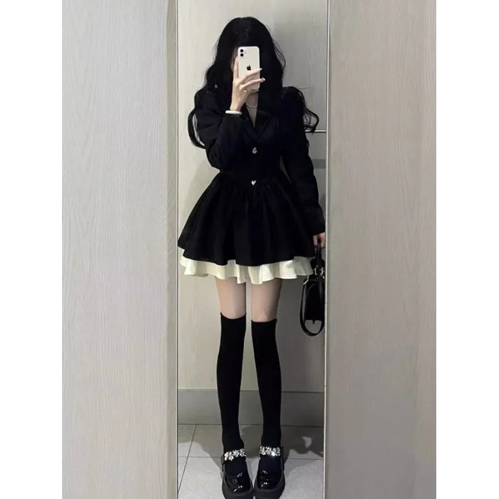 Rochie din poliester, uni, croială A-line scurtă, guler polo, maneci lungi