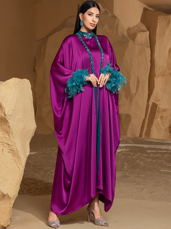 Set de rochie din două părți; fustă lungă în linie A; guler semi-turtleneck; mâneci bat; design quilt; țesătură din amestec sintetic