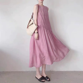 Rochie în linie A, fără mâneci, talie înaltă, lungime medie, stil literar retro