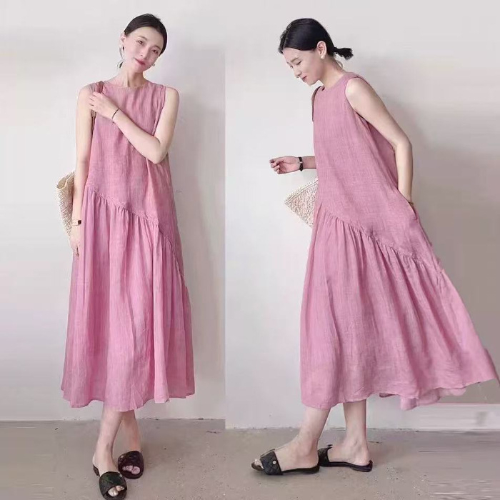 Rochie în linie A, fără mâneci, talie înaltă, lungime medie, stil literar retro