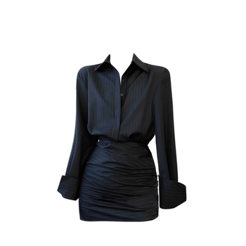 Rochie polo dungată, mâneci lungi, croială mulată, stil retro urban