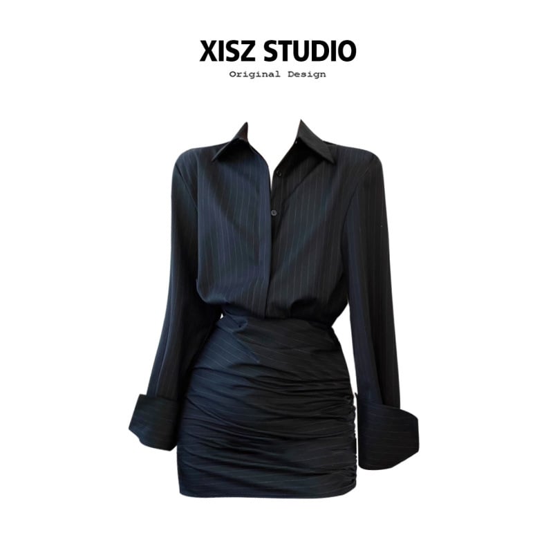 Rochie polo dungată, mâneci lungi, croială mulată, stil retro urban