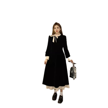 Rochie în croială A, mâneci lungi, guler polo, talie elastică și fermoar — rochie midi din poliester, model elegant