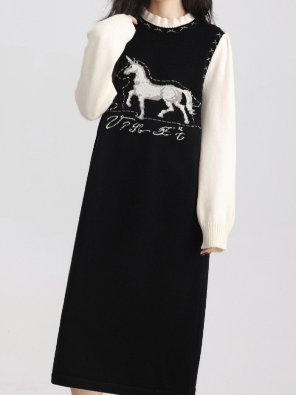 Kötött jacquard ruha, A-vonalú sziluett, midi hossz, kerek nyak, hosszú ujjú, anyag: poliészter–viszkóz keverék