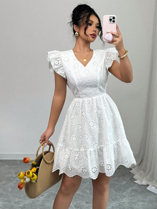 A-vonalú ruha V-nyakkal, Feifei rövid ujjak, elasztikus derék, poliészter anyag, geometriai mintás hímzés