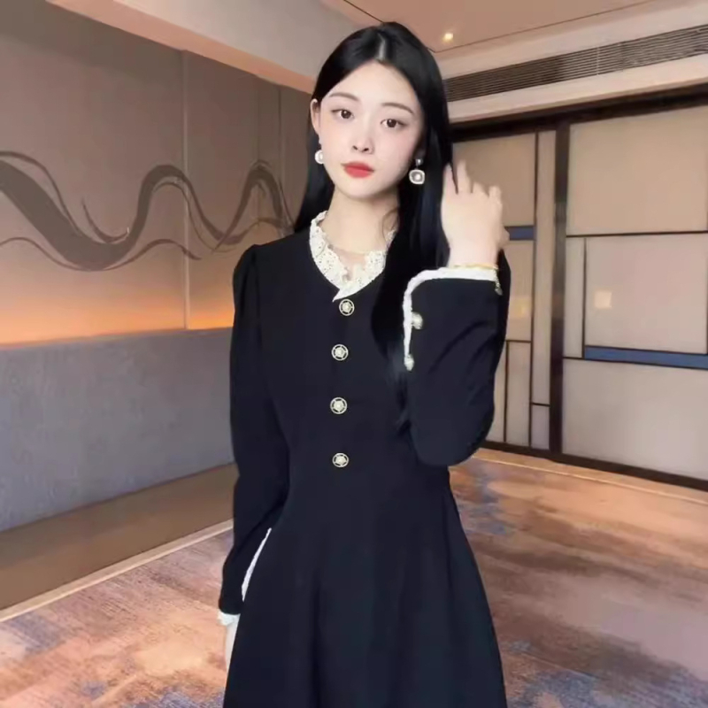 A-vonalú ruha csipkés gallérral, hercegnő ujjas, magas derék, középtávú hosszúságú, poliészter anyag