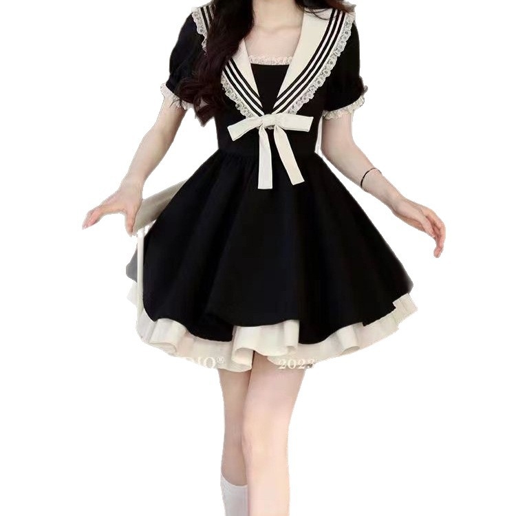 Ruha poliészterből • A-vonalú szabás • magas derék • rövid ujjú • gallér