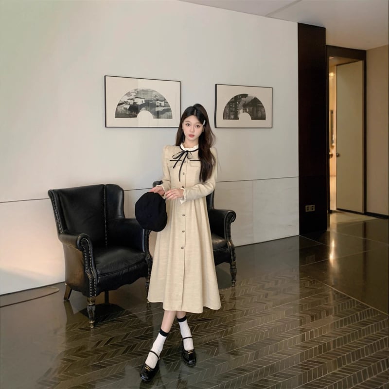 Plusz méretű ruha francia stílusú eleganciával, magas derék, lótuszlevél gallér, hercegnő ujjak, középtávú-hosszú hosszúság, poliészter