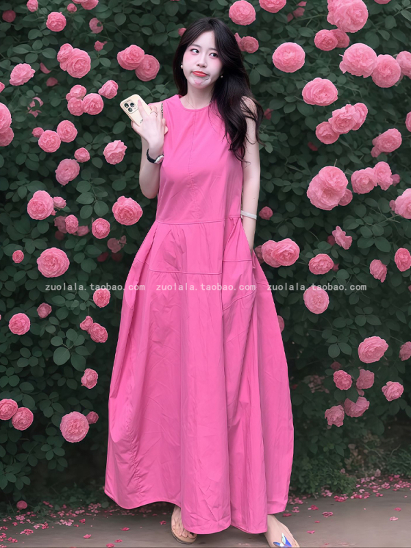 Francia stílusú hátsó nélküli ruha kerek nyakú, ujjatlan, magas derék, hosszú ruha