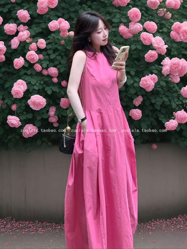 Francia stílusú hátsó nélküli ruha kerek nyakú, ujjatlan, magas derék, hosszú ruha