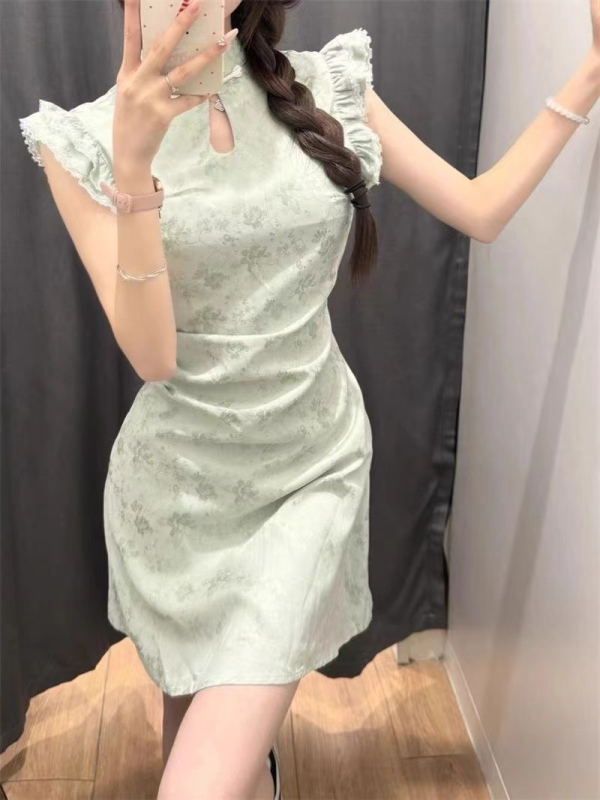 Poliészterből készült cheongsam ruha, virágos mintával, Feifei ujjakkal, félnyitott gallér, A-vonalú ruha