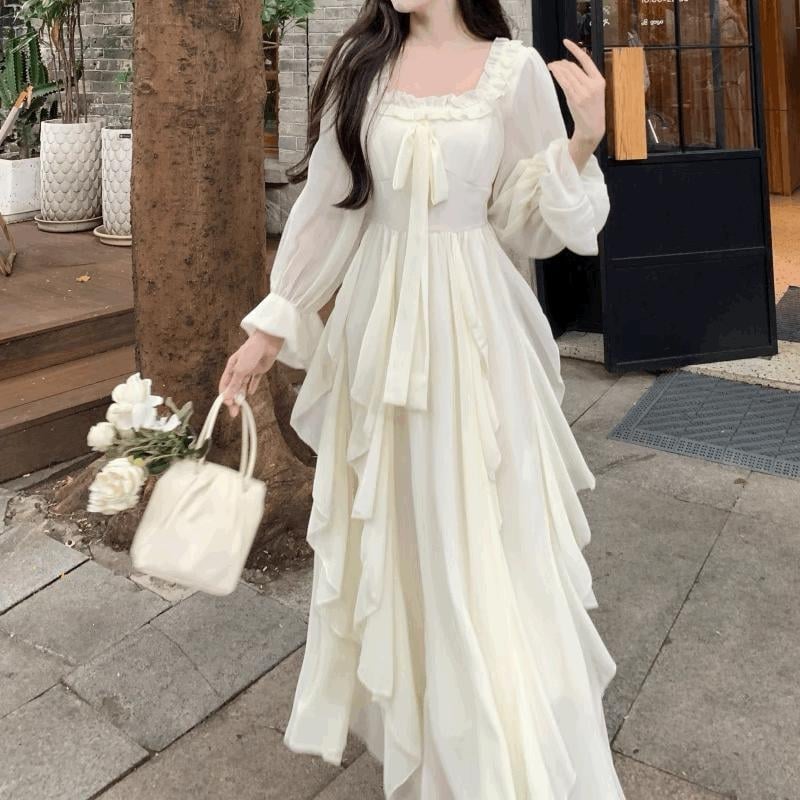 Kender anyagú midi ruha, A-vonalú szabás, hosszú ujjú, magas gallér, fodor