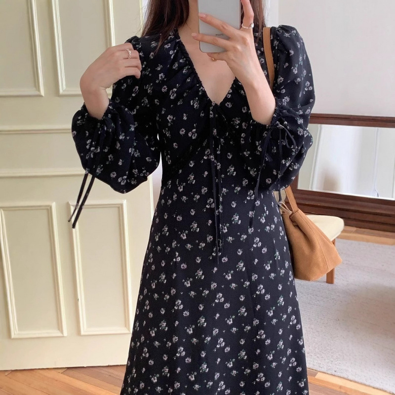 Ruha hosszú ujjú és V-nyakú, városi tájkép mintás, tündérszoknya, Spandex anyag