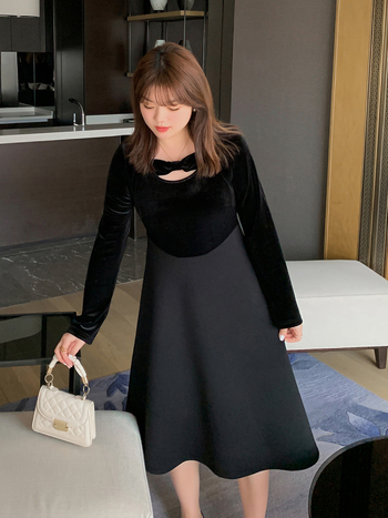 Rochie din catifea cu patchwork și funda, croială în A, decolteu rotund, mâneci lungi, primăvara 2025