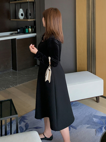 Rochie din catifea cu patchwork și funda, croială în A, decolteu rotund, mâneci lungi, primăvara 2025