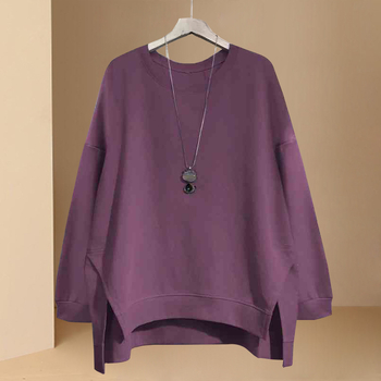 Ženski sweatshirt / fleece džemper s okruglim izrezom, nepravilni labavi kroj, dugi rukavi, srednja duljina, kolažni dizajn