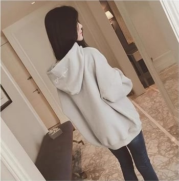 Női kapucnis pulóver – 3D hatás, laza szabás, hosszú ujjú, középhosszú, poliészter anyag