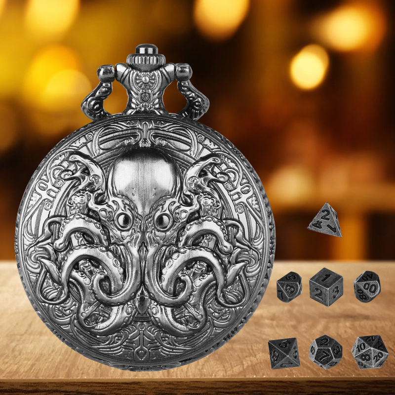 DND dobókocka kiegészítő zsebóra tok polip dizájnnal, számlap átmérője 45 mm, tok anyaga: cink ötvözet, vastagság: 15 mm, számlap forma: kör, korona típusa: spirál