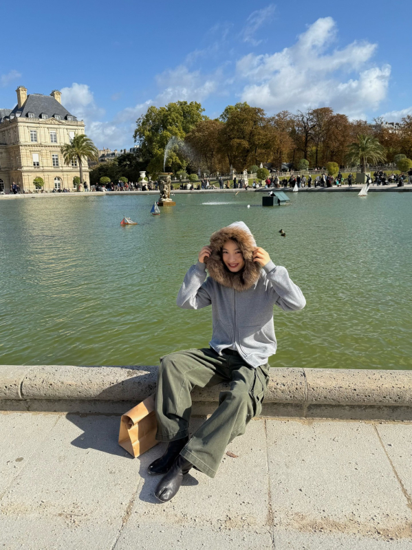 Γυναικείο φούτερ με κουκούλα και επένδυση φλίς, μονόχρωμο, χαλαρή γραμμή, μακριά μανίκια, φερμουάρ μπροστά, χειμώνας 2025, ιαπωνο-κορεατικό casual στυλ