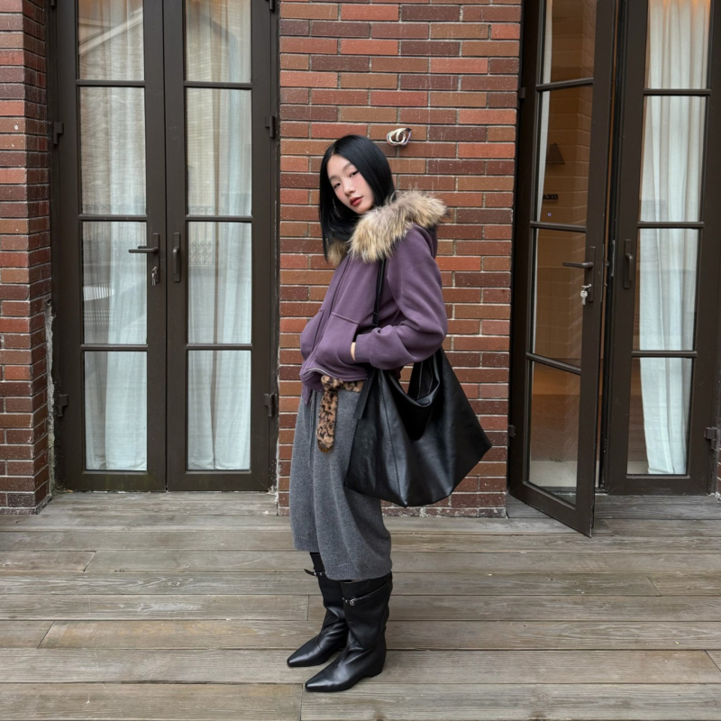 Γυναικείο φούτερ με κουκούλα και επένδυση φλίς, μονόχρωμο, χαλαρή γραμμή, μακριά μανίκια, φερμουάρ μπροστά, χειμώνας 2025, ιαπωνο-κορεατικό casual στυλ