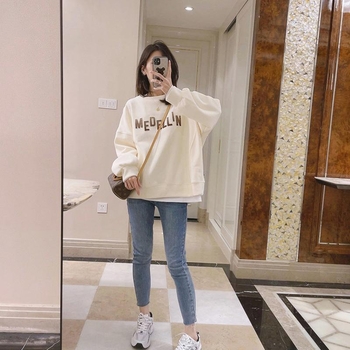 Pulover s lažnim dvodijelnim dizajnom, opušten kroj, pamuk i kapok materijal, okrugli vrat