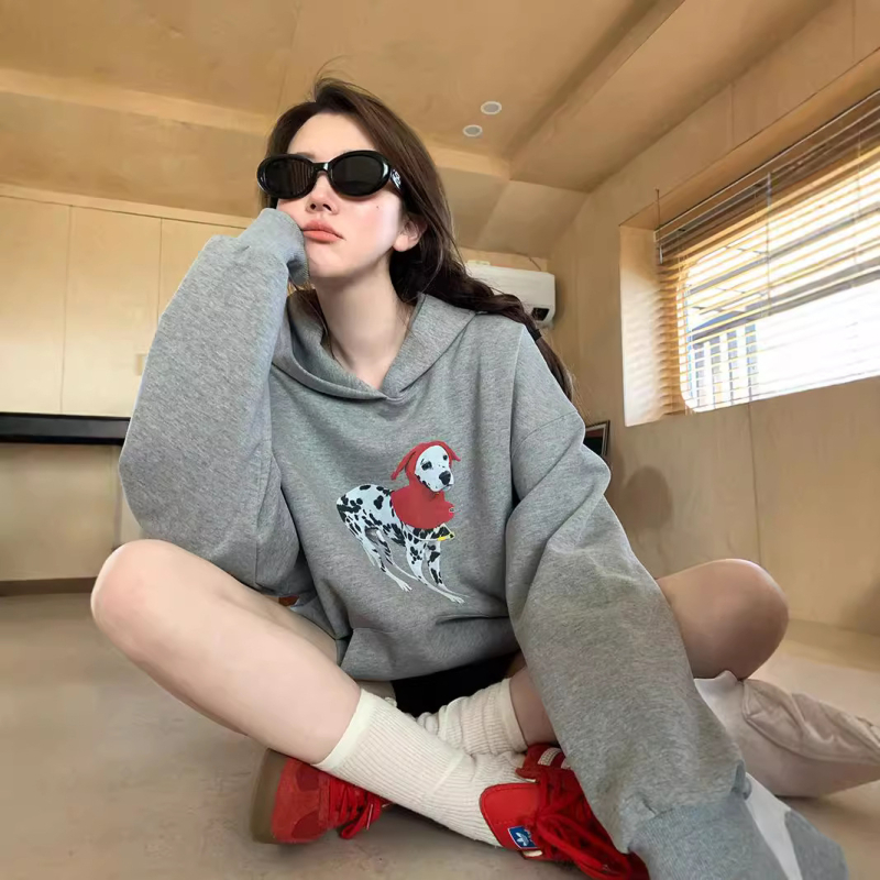 Dukserica pulover, pamuk 80–90%, dugi rukavi, A-silueta, kratka duljina