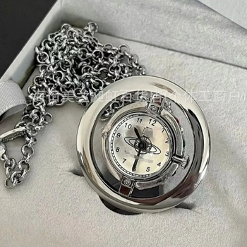 Colier cu ceas de buzunar Saturn – Afișaj analog (indicator + cifre), Mișcare: Electronică, Origine mișcare: Elveția, Coroană spirală, Cadran rotund