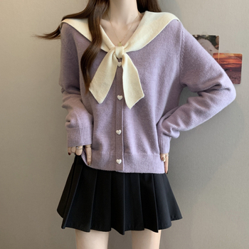 Megztinis su jūreiviško stiliaus apykakle ir kaspinėlio dizainu, viskozės pluoštas, ilgomis rankovėmis