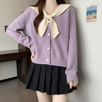 Megztinis su jūreiviško stiliaus apykakle ir kaspinėlio dizainu, viskozės pluoštas, ilgomis rankovėmis